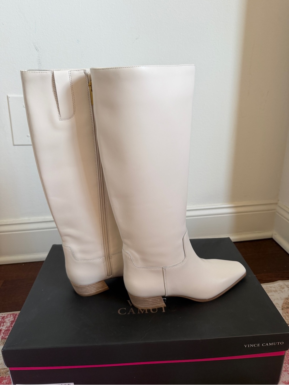 Vince Camuto Women’s Tall Cream Leather Boots Sz 7 - Picture 7 of 10